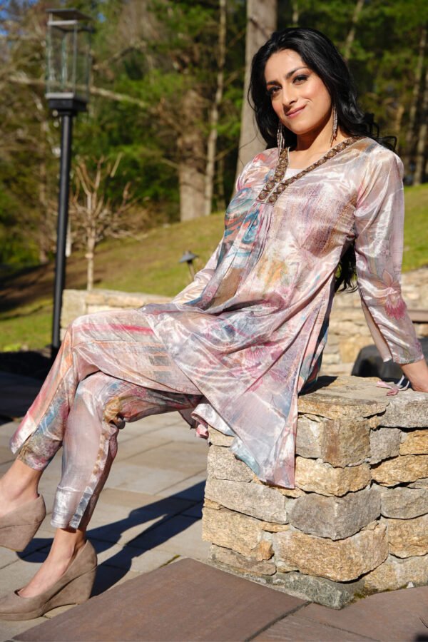 Shravi - Image 3